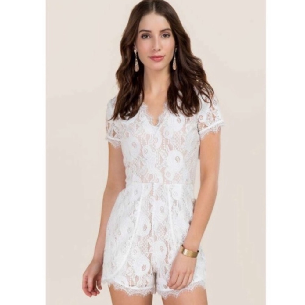 Francescas White Lace Romper Sz Small